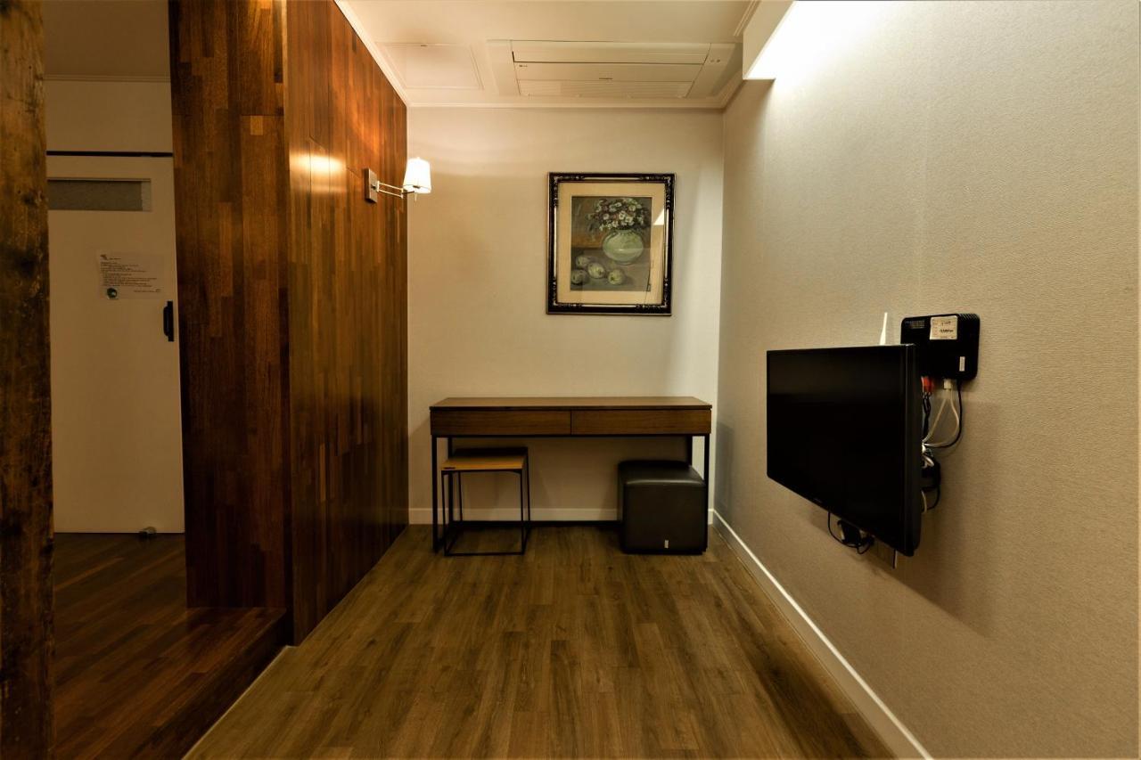 Haengok Guesthouse จอนจู ภายนอก รูปภาพ